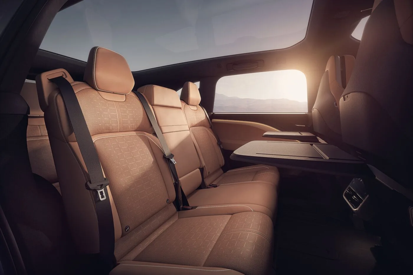 lucid motors lucid gravity 2023 05 min lucid motors lucid gravity 2023 05 min