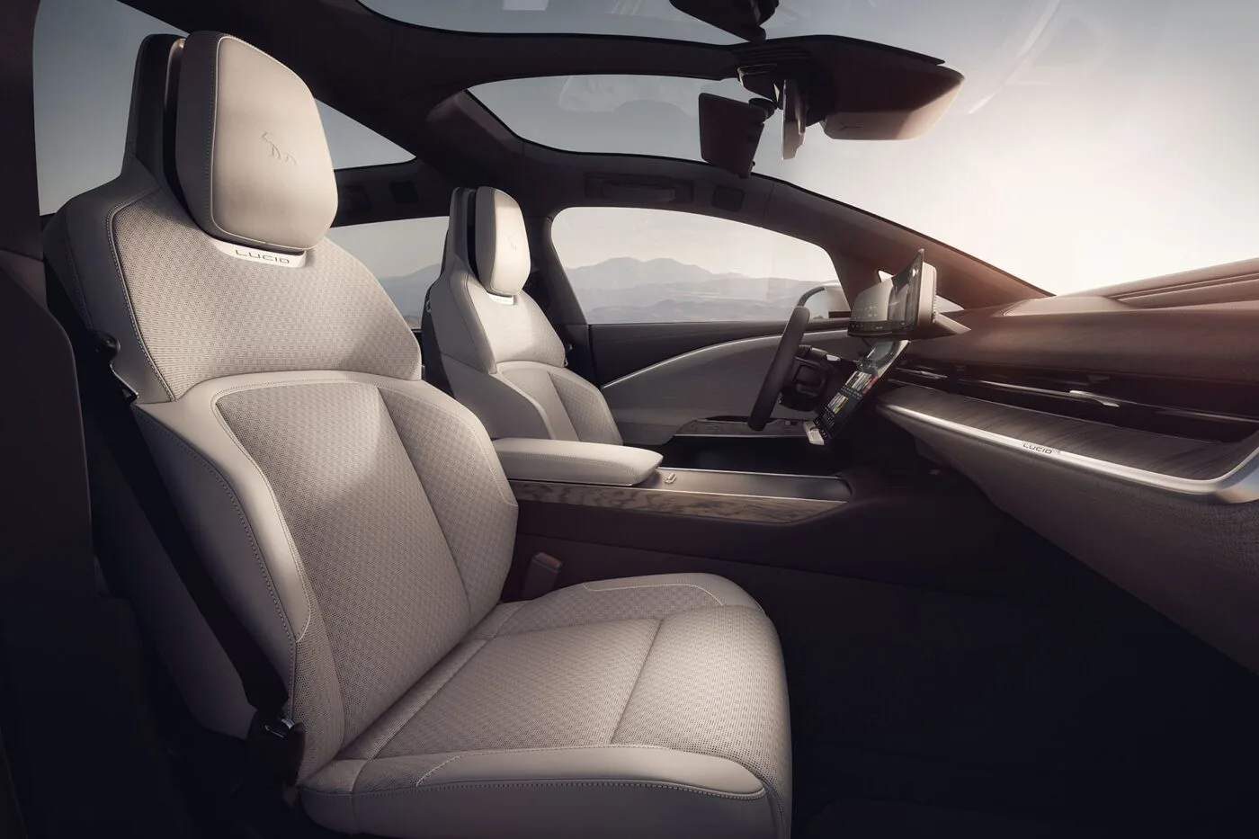 lucid motors lucid gravity 2023 08 min lucid motors lucid gravity 2023 08 min