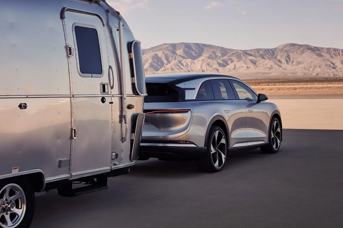 lucid motors lucid gravity 2023 14 min lucid motors lucid gravity 2023 14 min