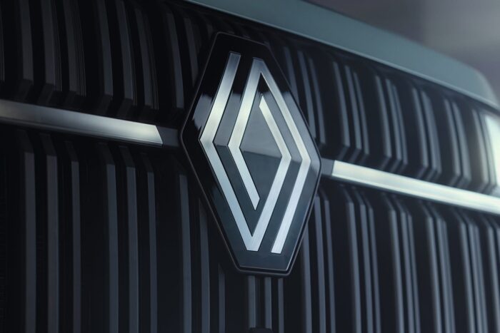 Renault master e tech e transporter electric transporter min