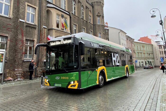Solaris urbino hidrógeno elektrobus autobús eléctrico walbrzych min