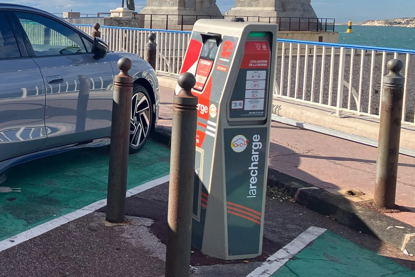 volkswagen id7 ladestation charging station frankreich france fahrbericht peter schwierz 2023 01 min volkswagen id7 ladestation charging station frankreich france fahrbericht peter schwierz 2023 01 min