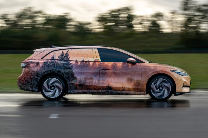 Volkswagen id7 tourer min