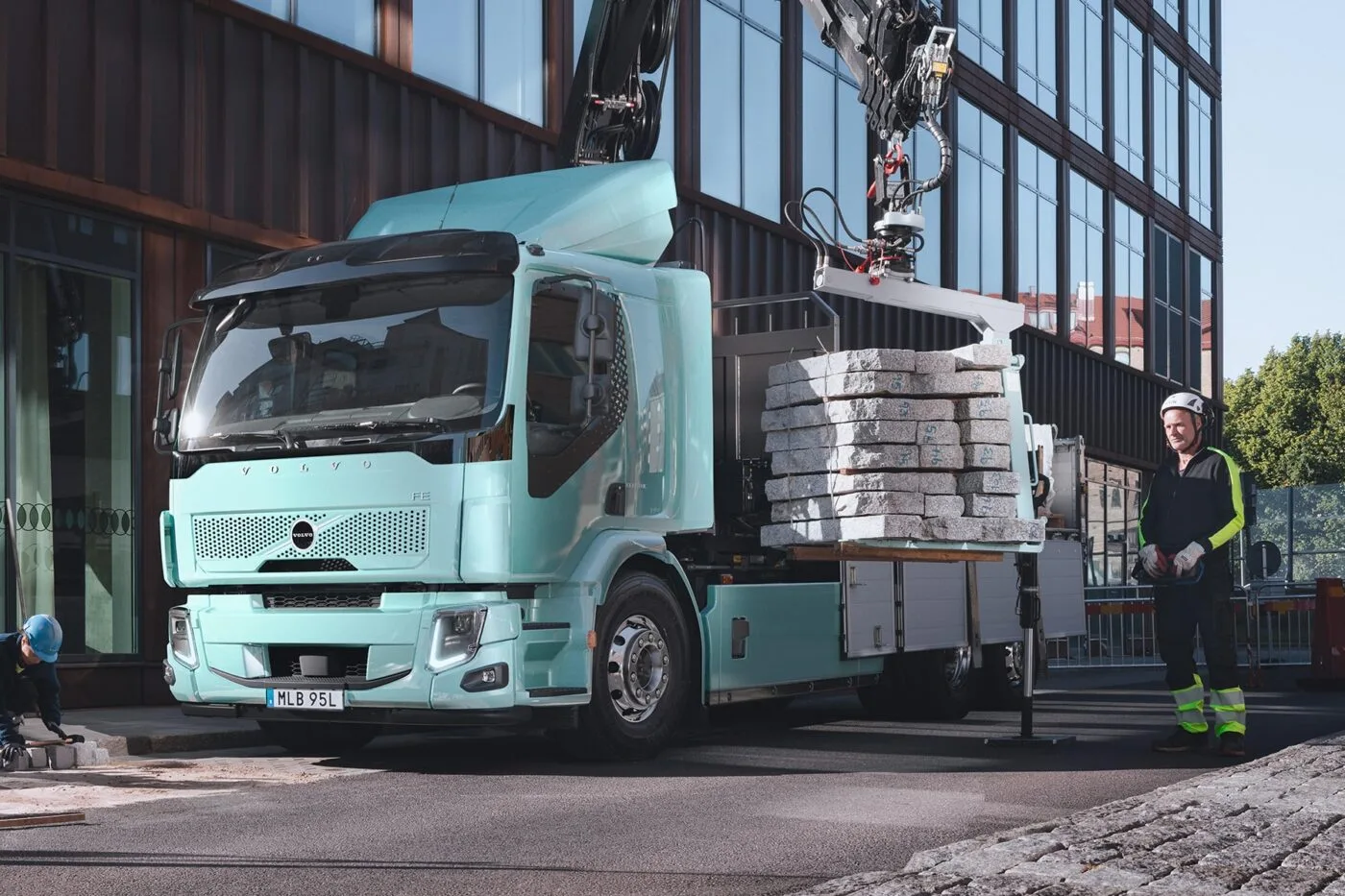 volvo trucks fe electric e lkw electric truck modelljahr 2023 02 min volvo trucks fe electric e lkw electric truck modelljahr 2023 02 min