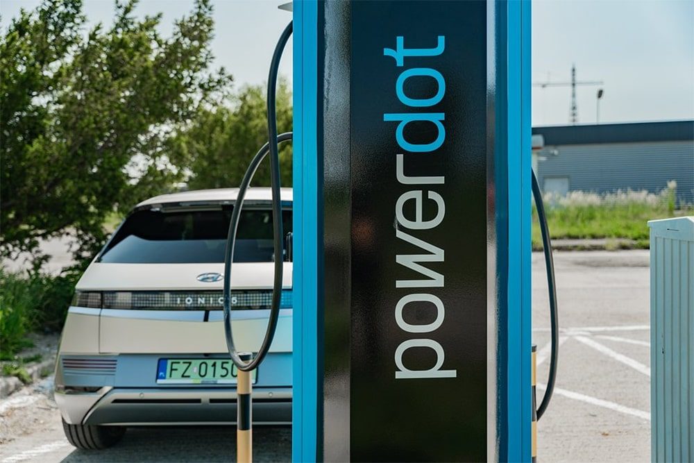 Ekoenergetyka ladestation charging station powerdot polen poland min