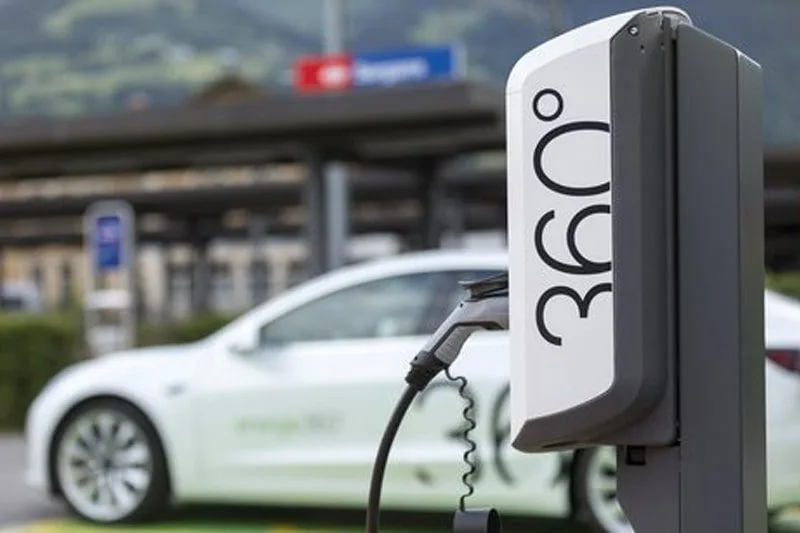 Energie ladestation charging station wallbox sbb schweiz switzerland min