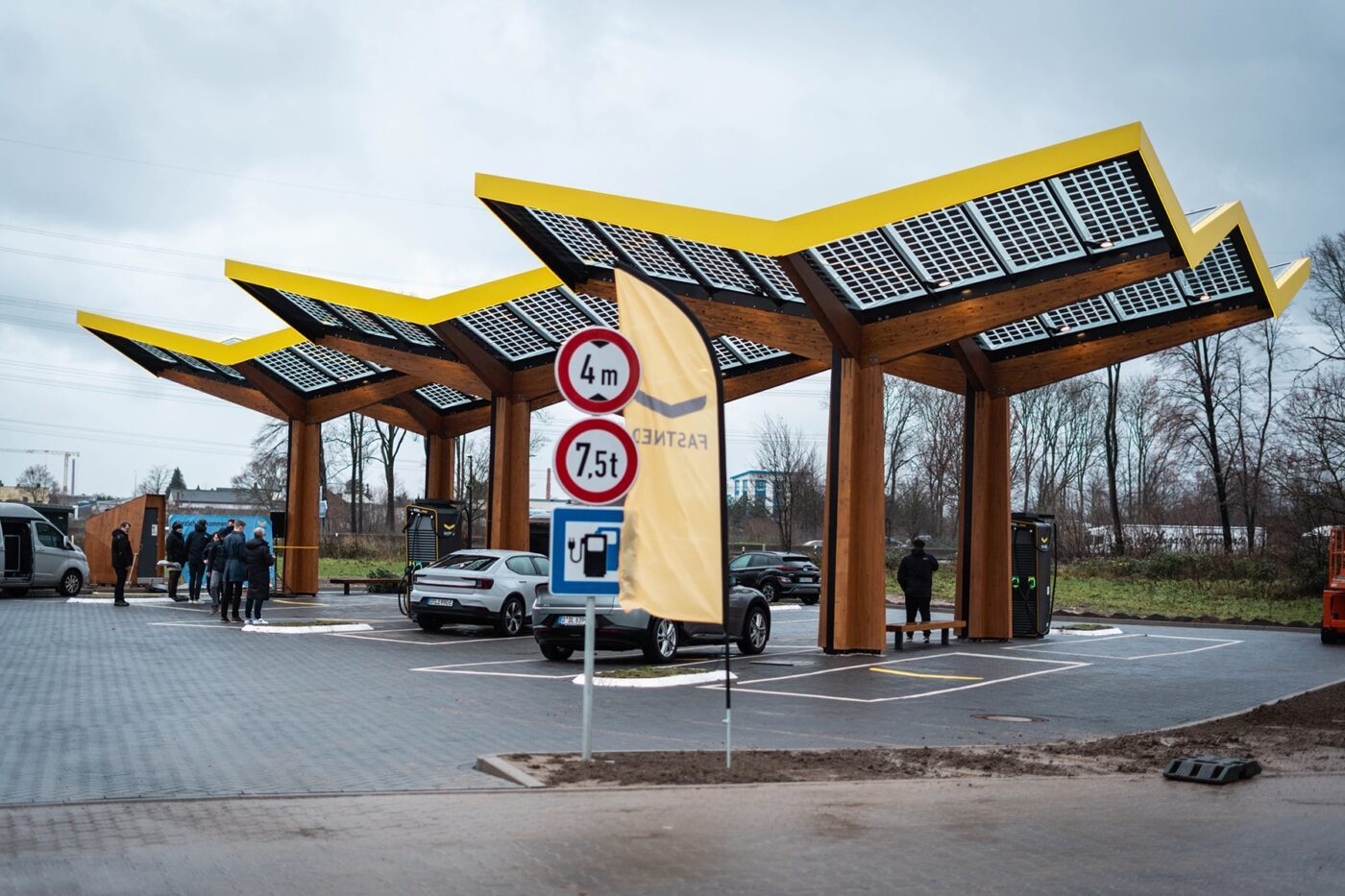 Fastned ladestation charging station dueren deutschlandnetz min