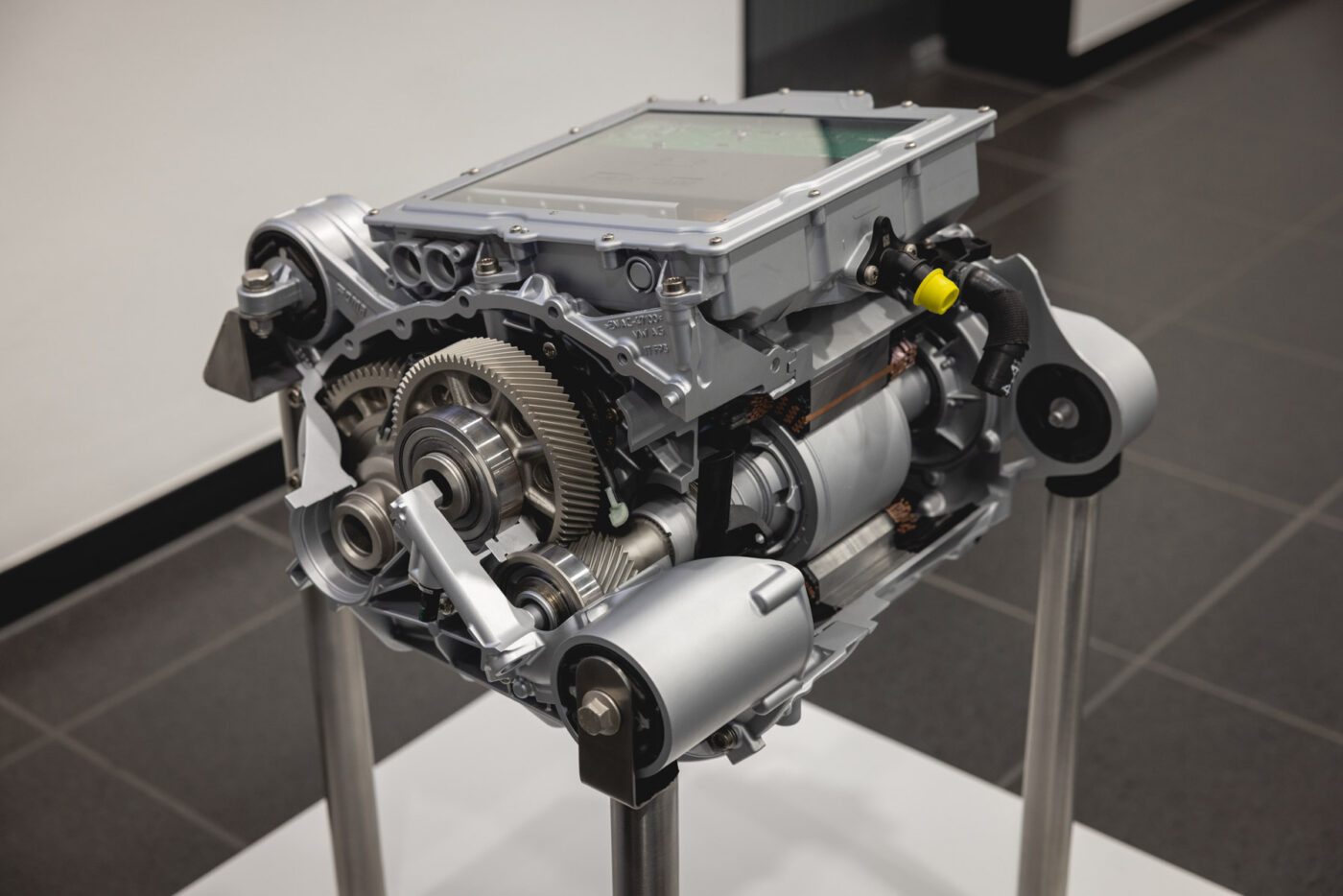 porsche macan gallery 1 drivetrain 5 porsche macan gallery 1 drivetrain 5