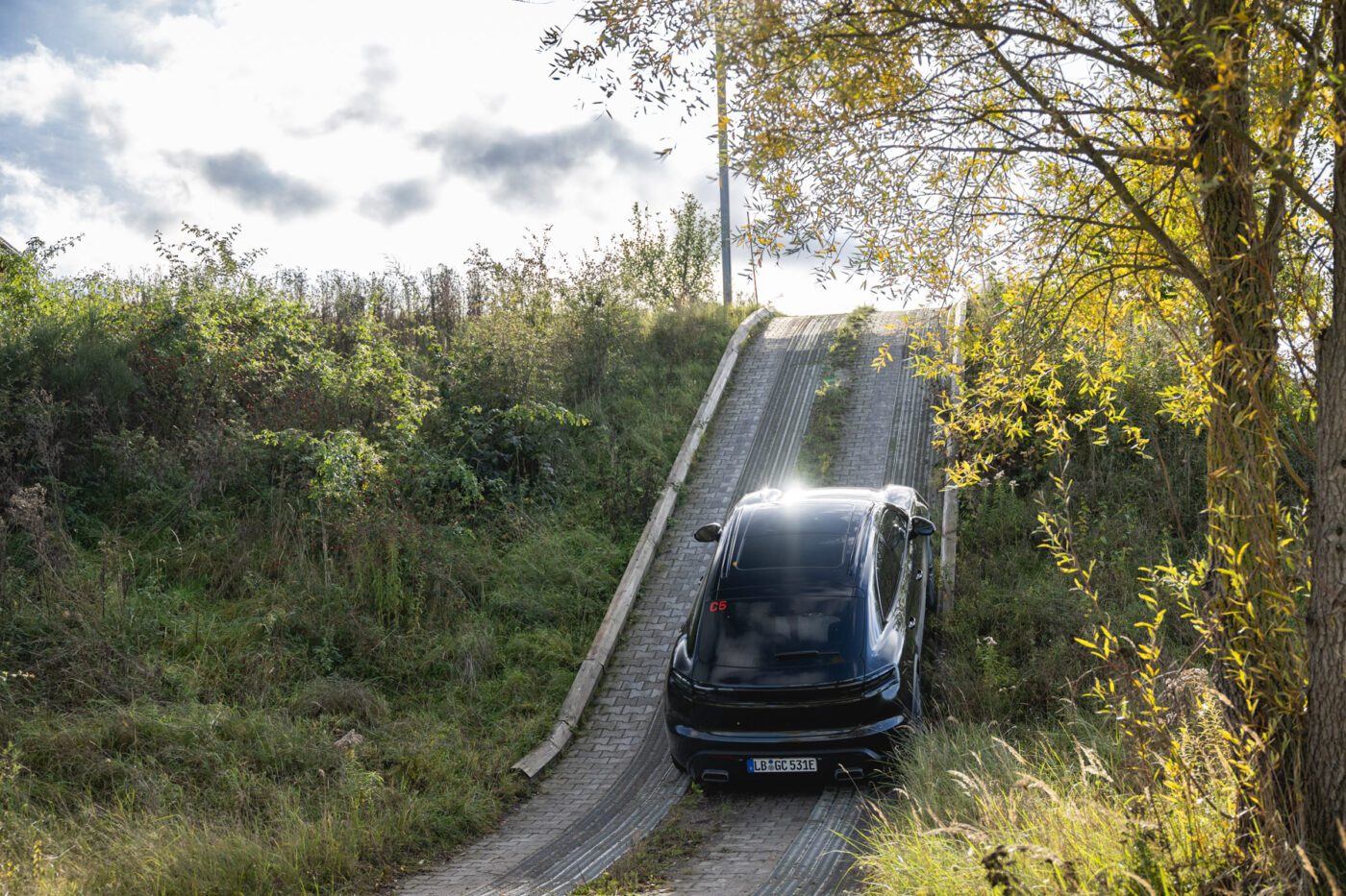 porsche macan gallery 5 suspension 6 porsche macan gallery 5 suspension 6