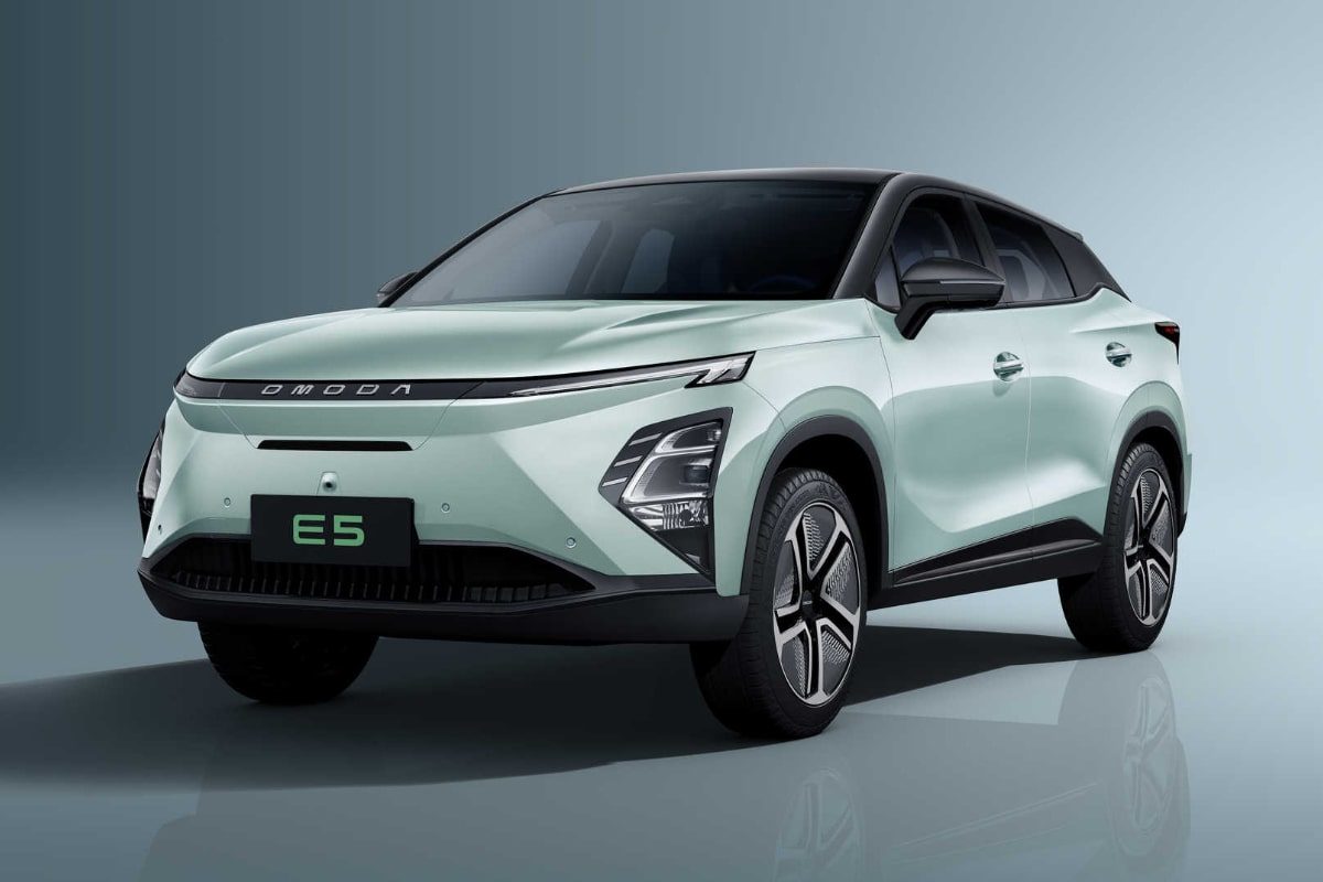 Chery omoda ev min