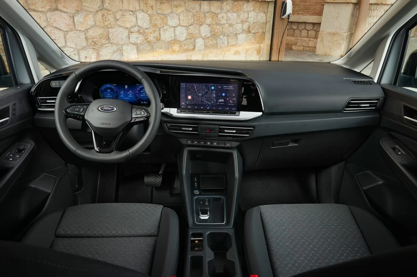 ford transit connect phev 2024 08 min ford transit connect phev 2024 08 min