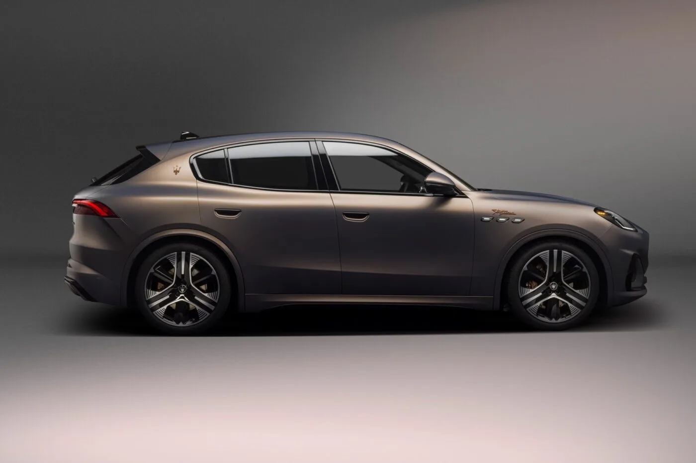 maserati grecale folgore 2024 02 min maserati grecale folgore 2024 02 min