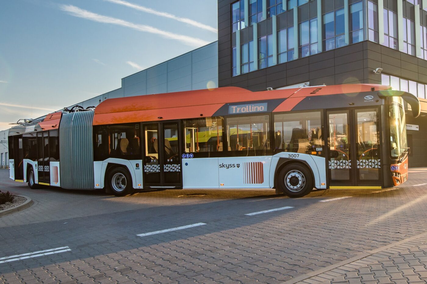 Solaris trollino elektrobus autobús eléctrico min