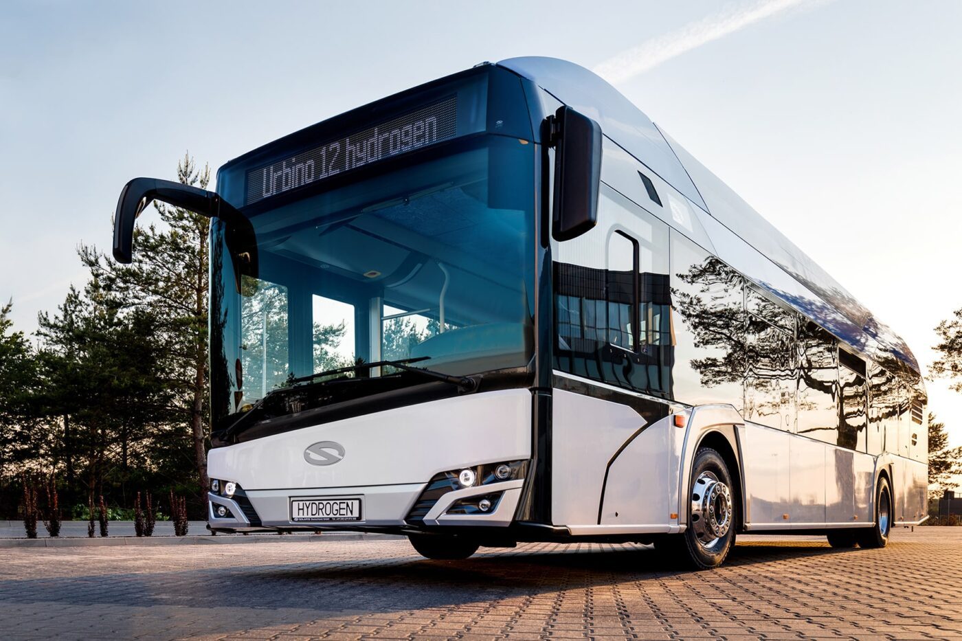 Solaris urbino hydrogen elektrobus electric bus min