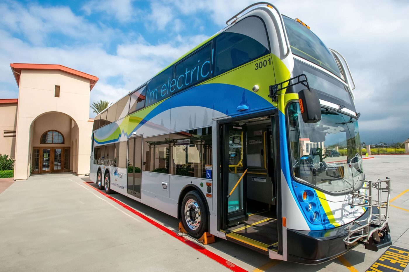 Alexander dennis enviro500ev elektrobus electric bus usa foothill transit kalifornien california min