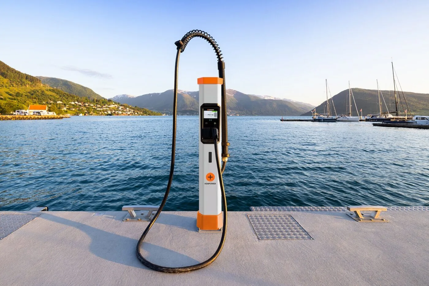 estación de carga kempower ladestation e schiffe barcos eléctricos 2024 01 min estación de carga kempower ladestation e schiffe barcos eléctricos 2024 01 min