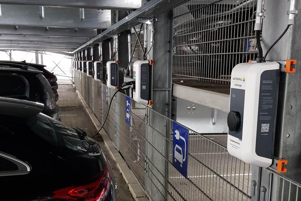 Lufthansa vattenfall ladestation charging station wallbox min