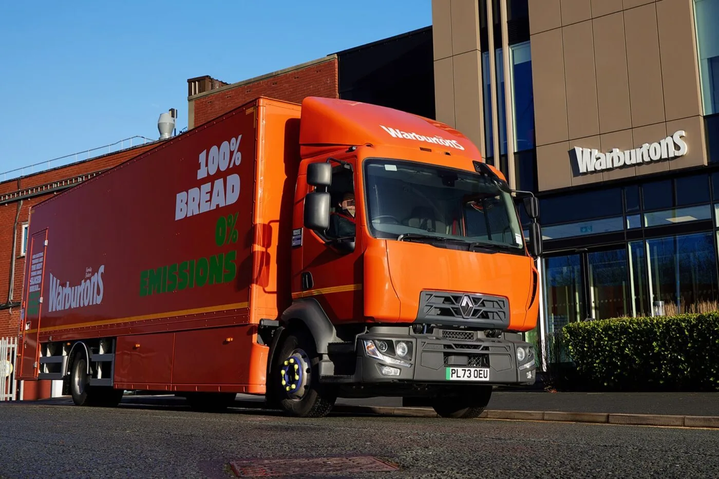 renault trucks e tech d e lkw electric truck warburtons grossbritannien uk 2024 03 min renault trucks e tech d e lkw electric truck warburtons grossbritannien uk 2024 03 min
