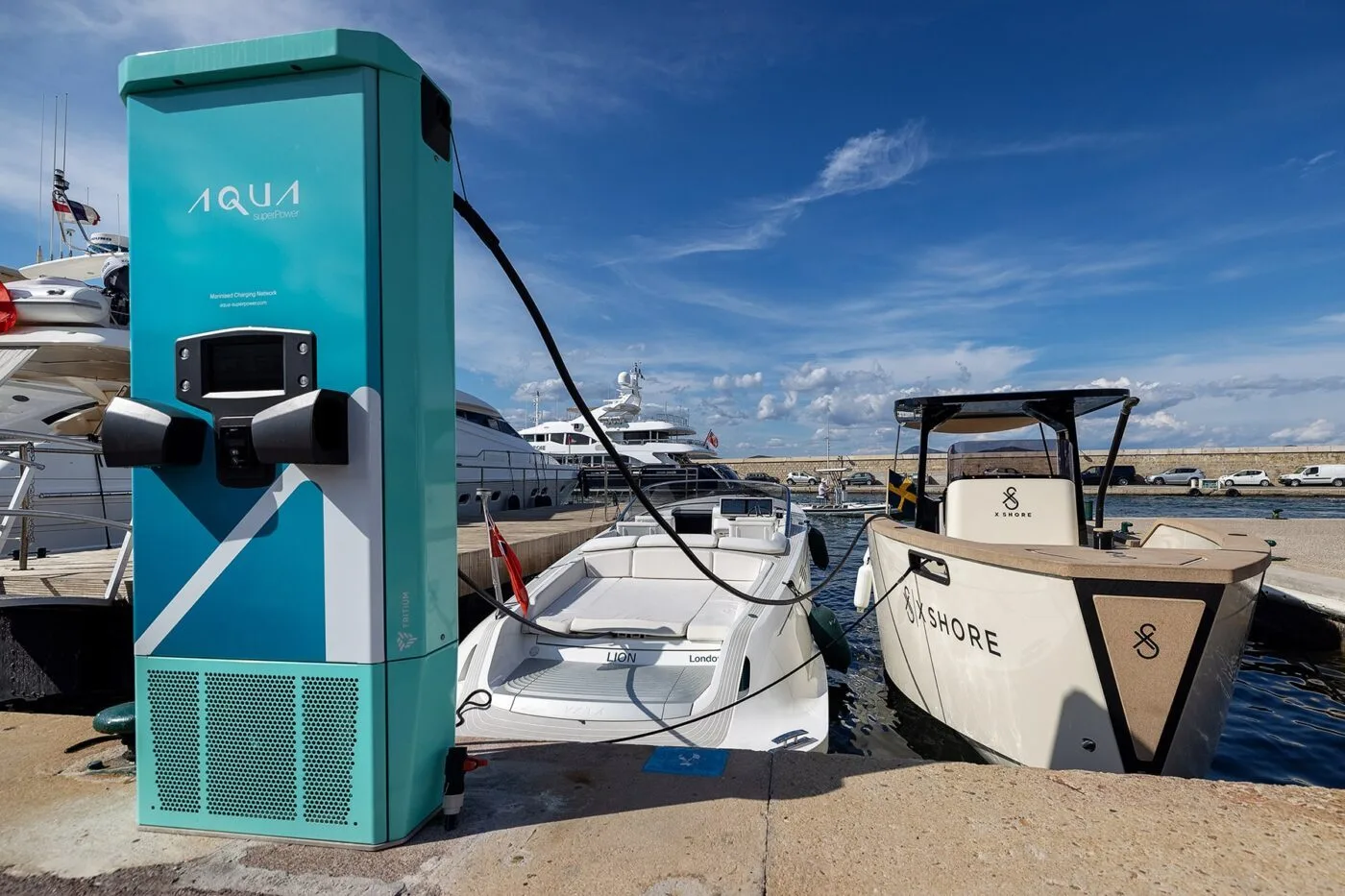 estación de carga tritio ladestation aqua superpower e schiffe barcos eléctricos 2024 02 min estación de carga tritio ladestation aqua superpower e schiffe barcos eléctricos 2024 02 min