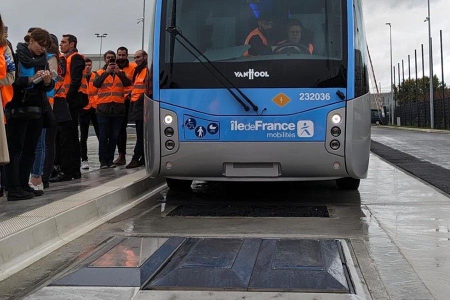 Alstom srs bus tzen van hool kiepe electric paris