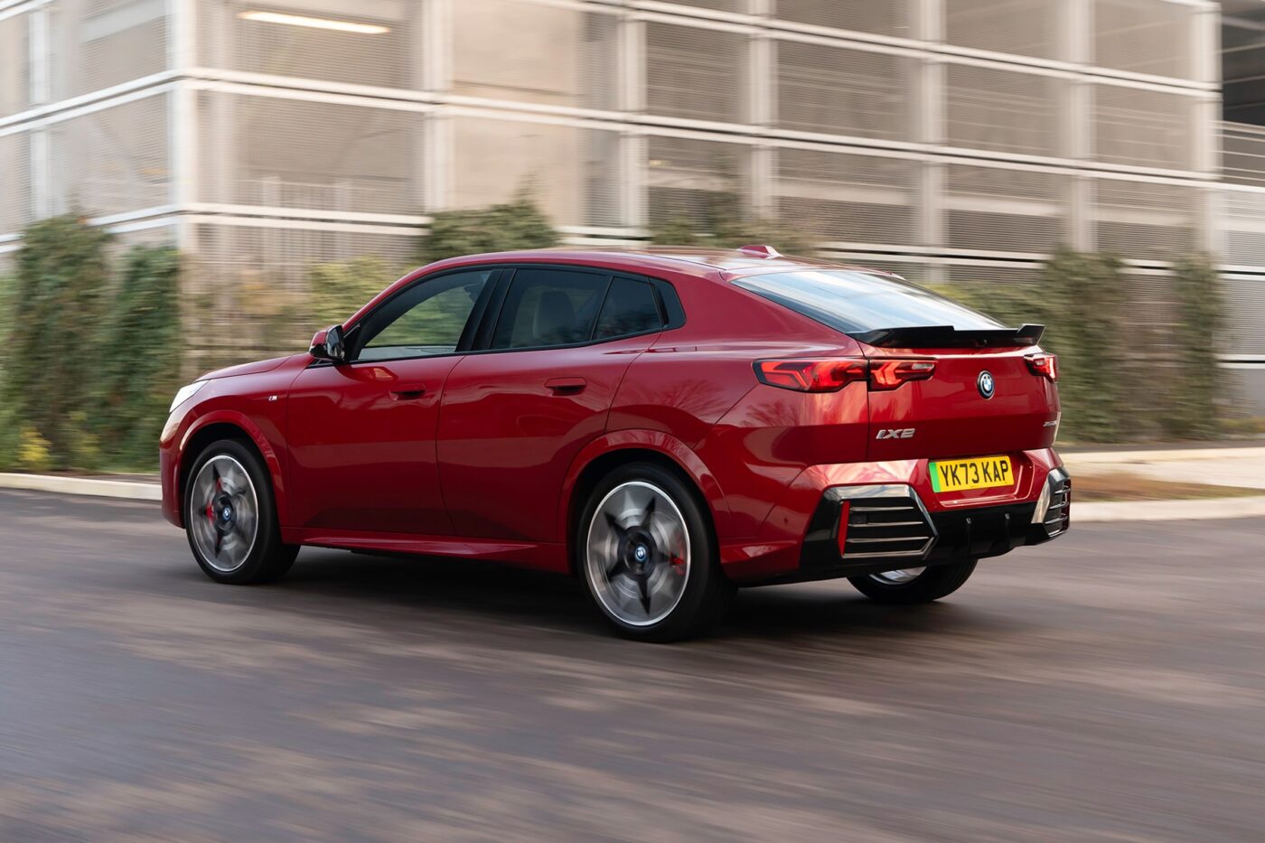 Bmw ix2 grossbritannien uk min