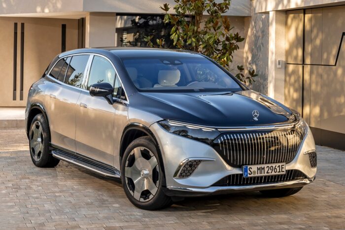 Mercedes maybach eqs suv min