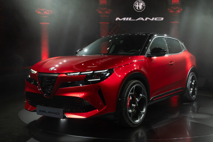 Alfa romeo milano elettrica