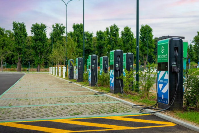 Atlante ladestation charging station frankreich france