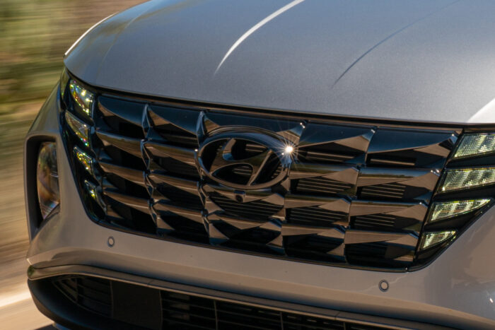 Hyundai tuscon hybrid hev