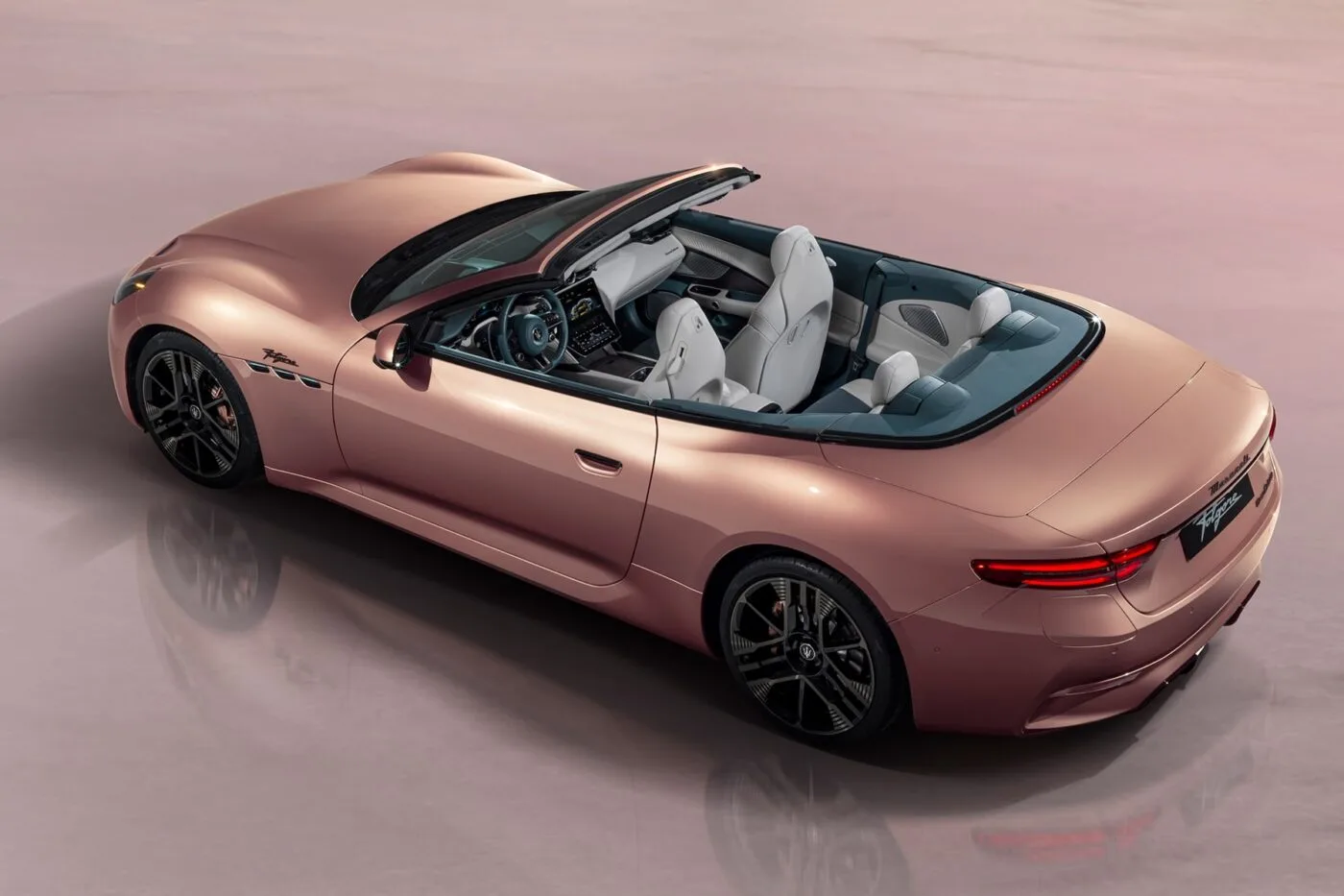 maserati grancabrio folgore 2024 06 min maserati grancabrio folgore 2024 06 min