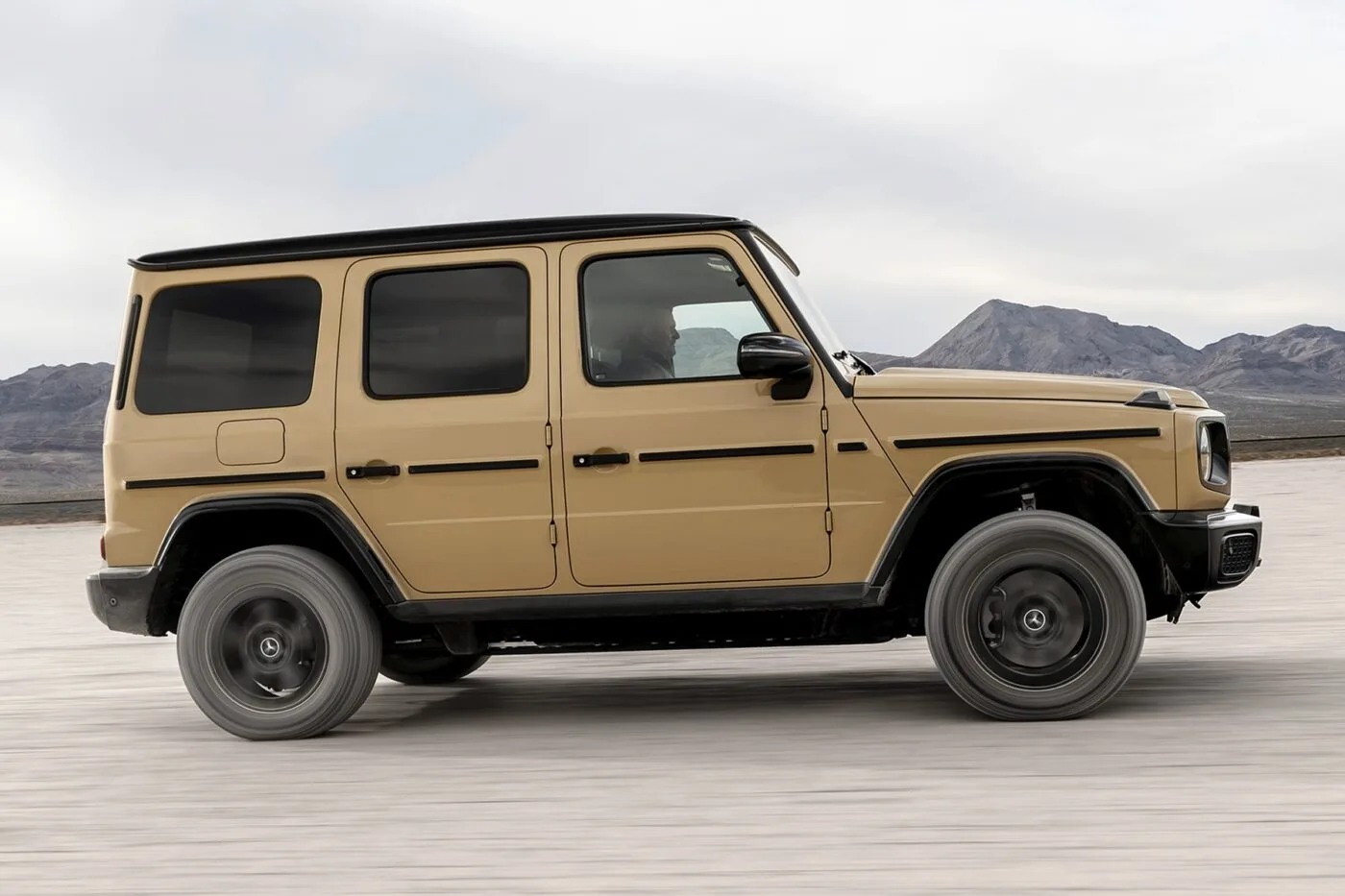 mercedes benz g580 eq technology g klasse g class 2024 14 min mercedes benz g580 eq technology g klasse g class 2024 14 min