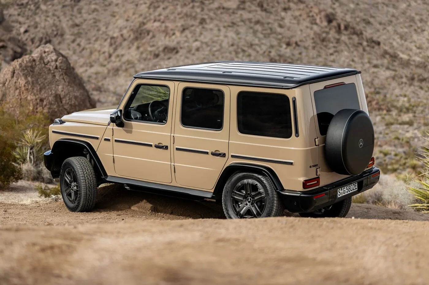 mercedes benz g580 eq technology g klasse g class 2024 18 min mercedes benz g580 eq technology g klasse g class 2024 18 min