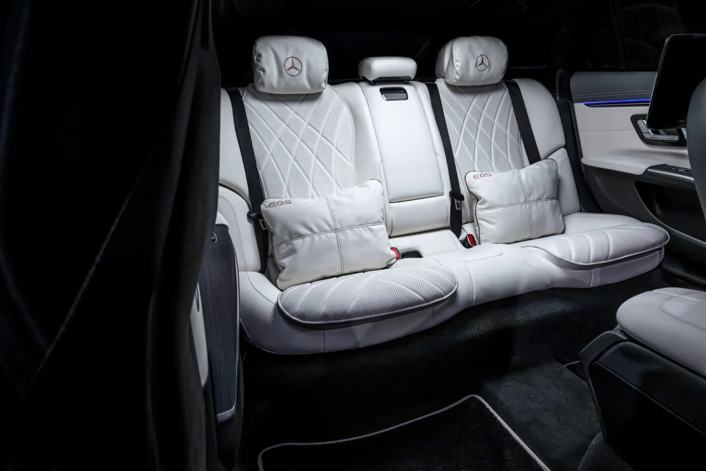 mercedes eqs 580 4matic update 2024 03 mercedes eqs 580 4matic update 2024 03