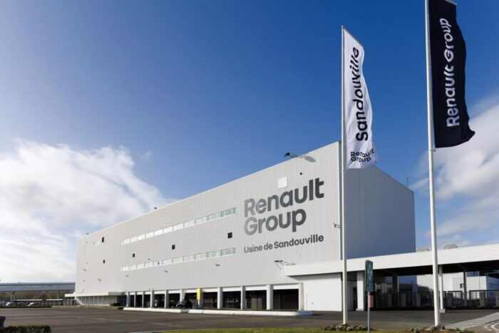 Renault werk sandouville flexis e transporter