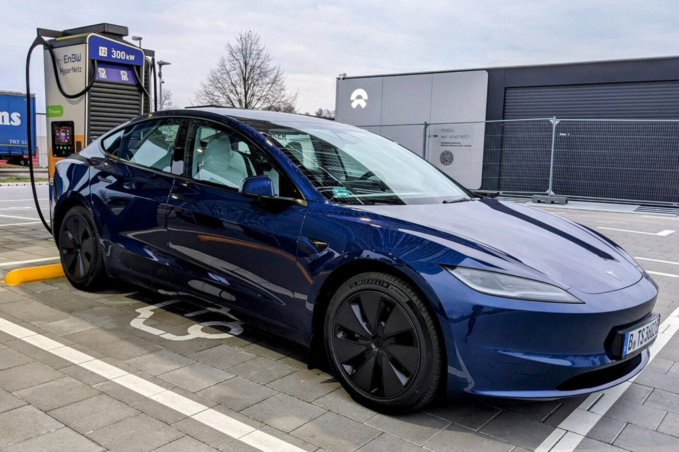 tesla model 3 highland fahrbericht cms 2024 06 tesla model 3 highland fahrbericht cms 2024 06