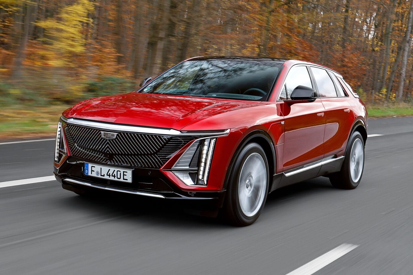 Cadillac lyriq min