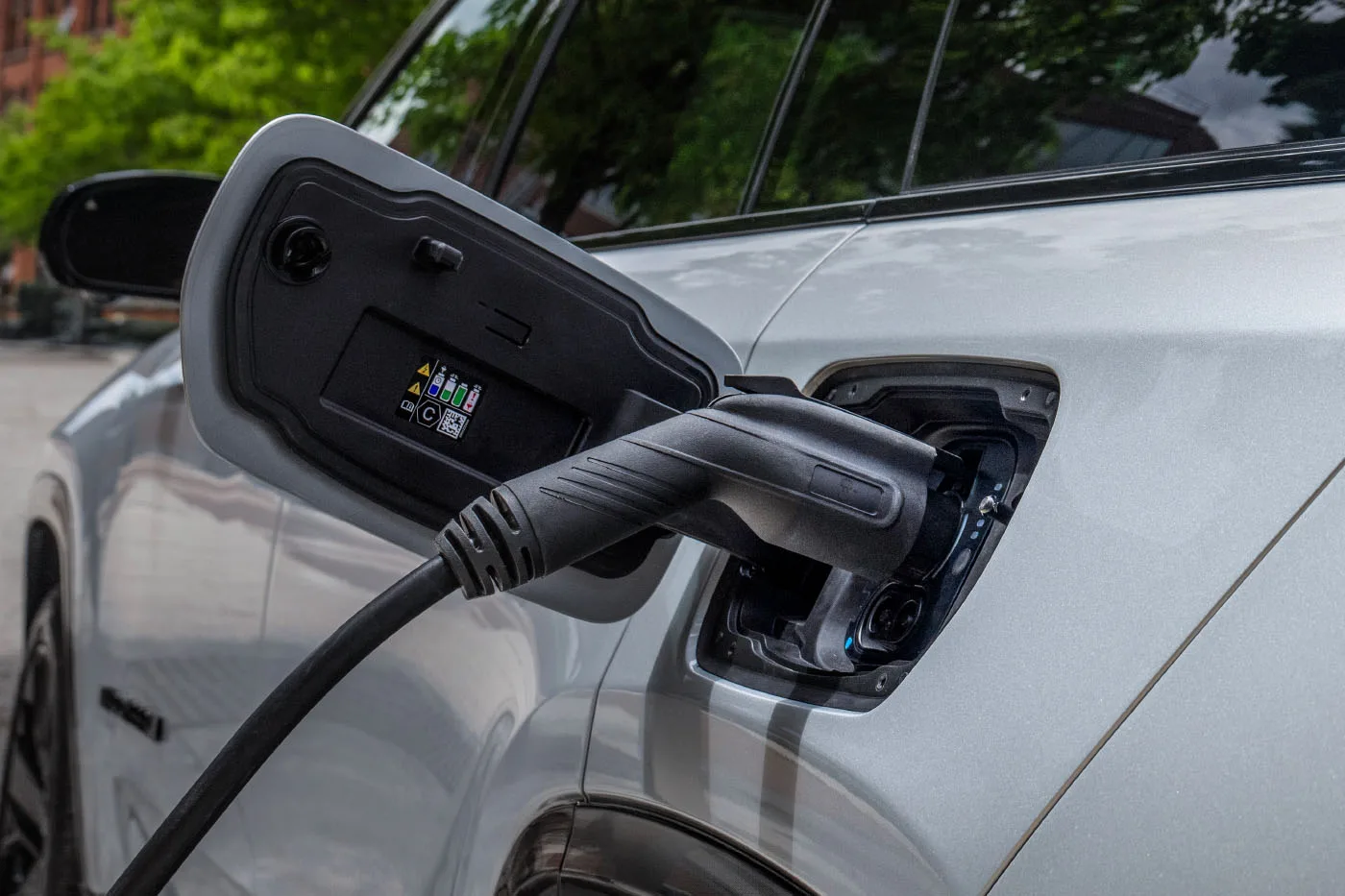 Jeep wagoneer s ladestation estacion de carga tipo usa min