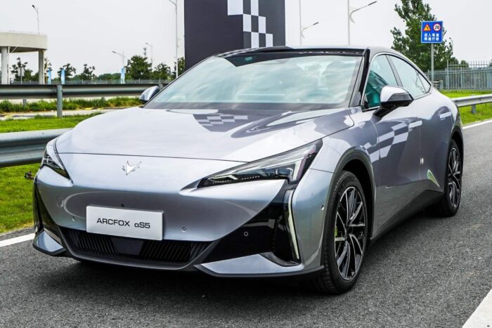 Arcfox as5 front three quarter live