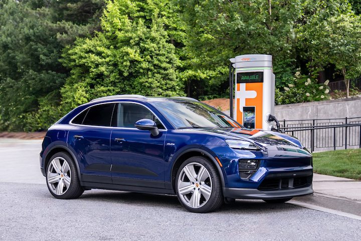 Chargepoint porsche cooperation usa e