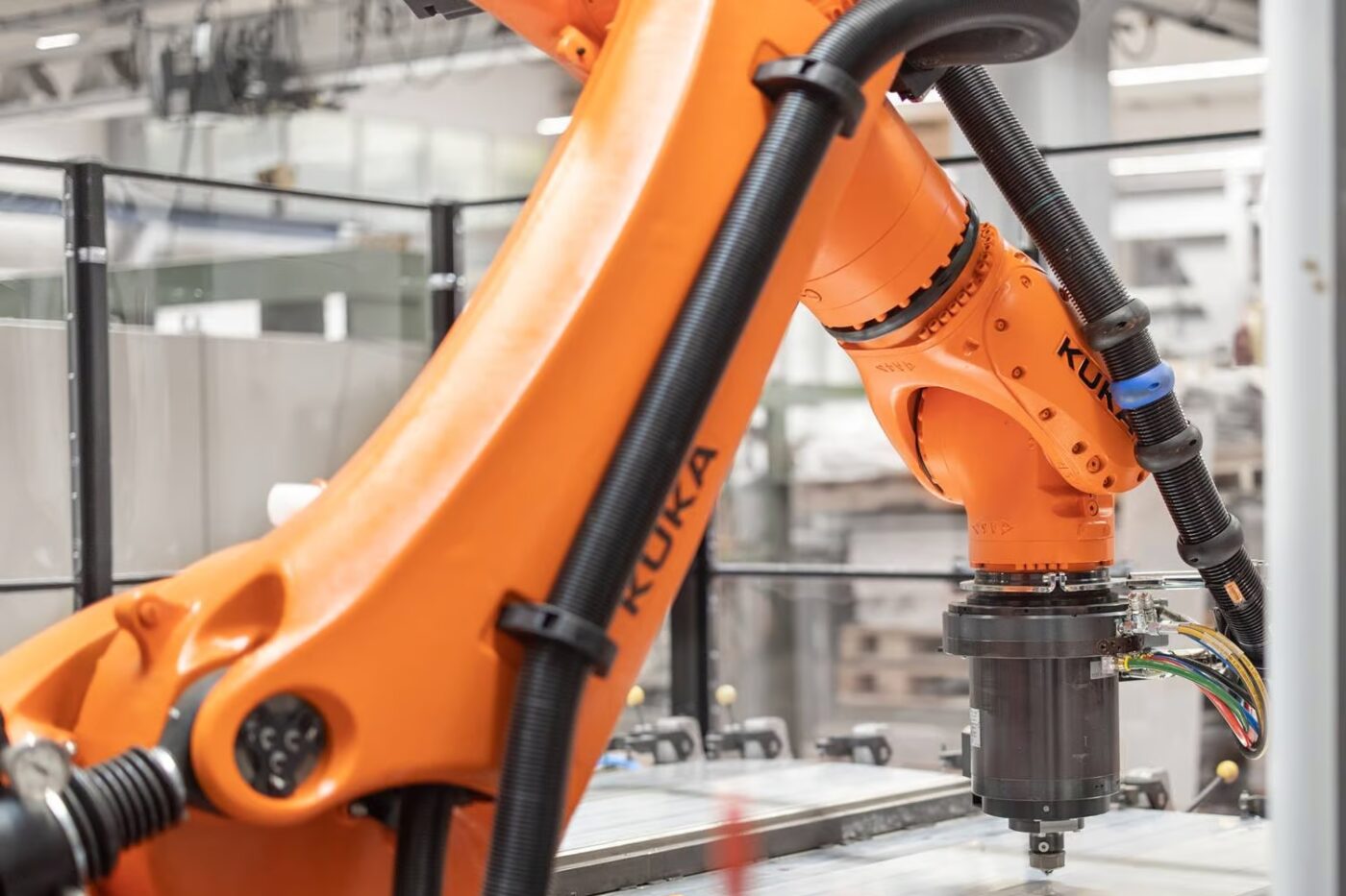 Kuka cell4 fsw jpeg e