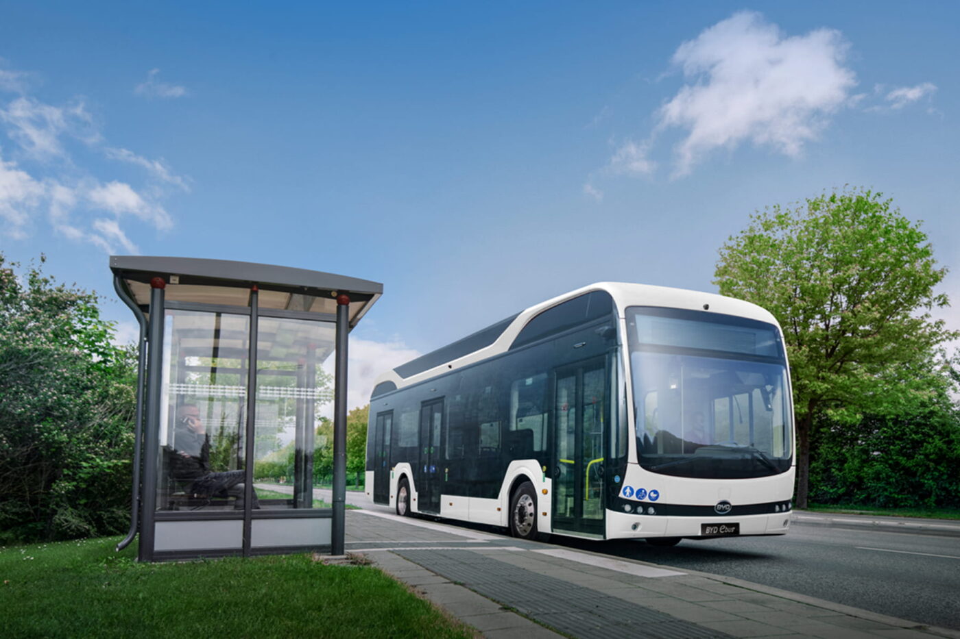 Byd k9ud electric bus front three quarter