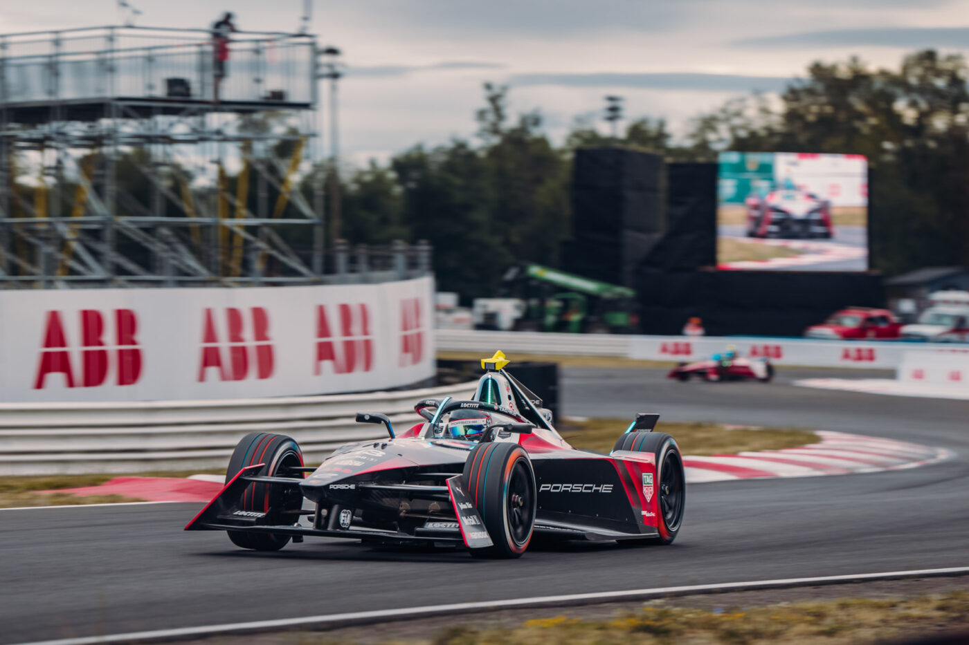 Formel e porsche antonio felix da costa portland