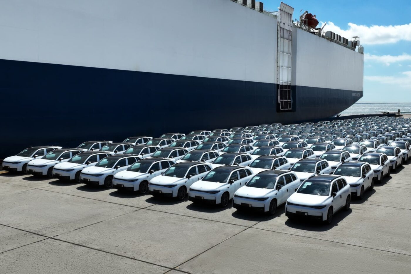 leapmotor europe export batch puerto de shanghai leapmotor europe export batch puerto de shanghai