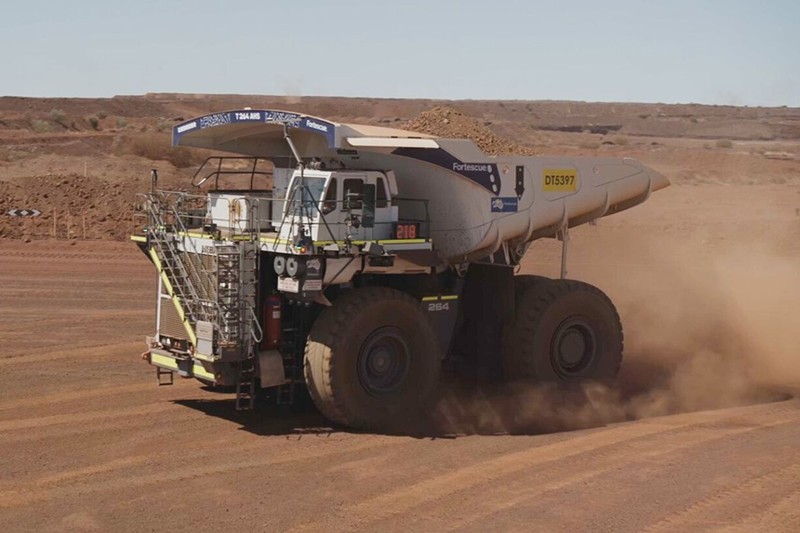 Volquete Liebherr ahs t fortescue minería