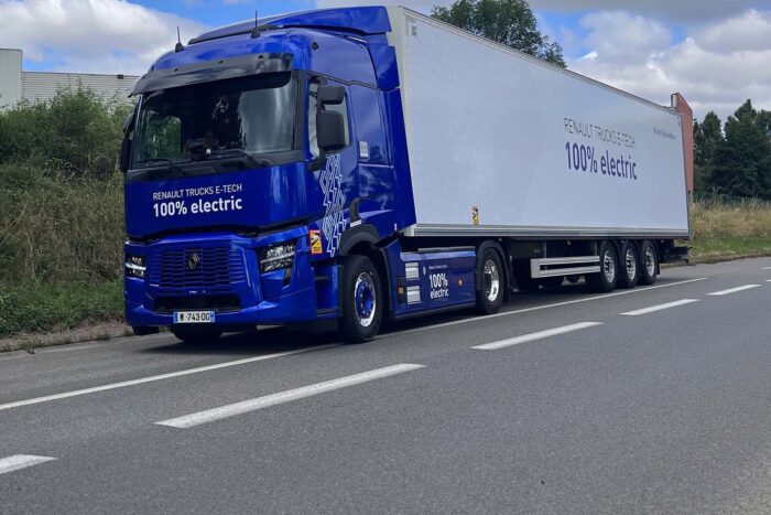 Renault trucks e tech t e lkw camión eléctrico bourg en bresse frankreich france hintergrund fondo min
