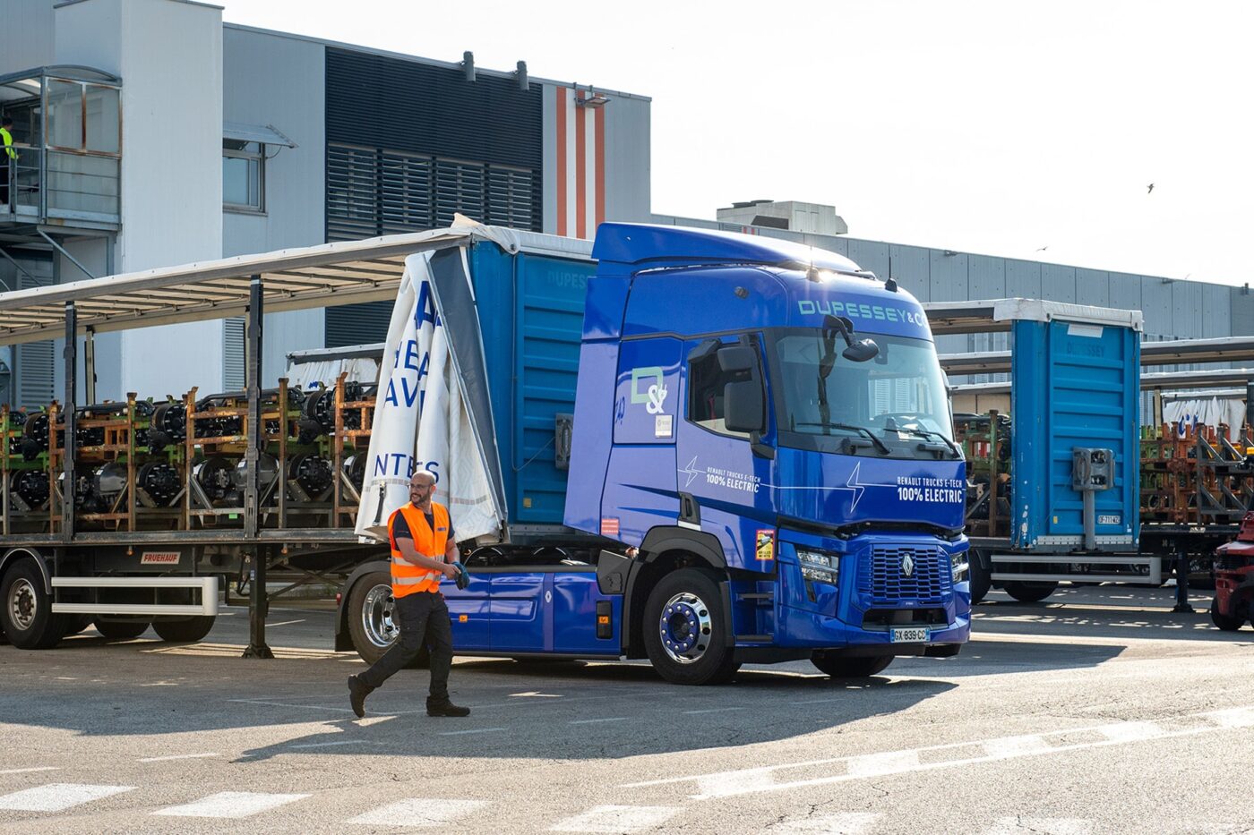 renault trucks e tech t e lkw electric truck dupessey station frankreich france 2024 04 min Image: Renault Trucks