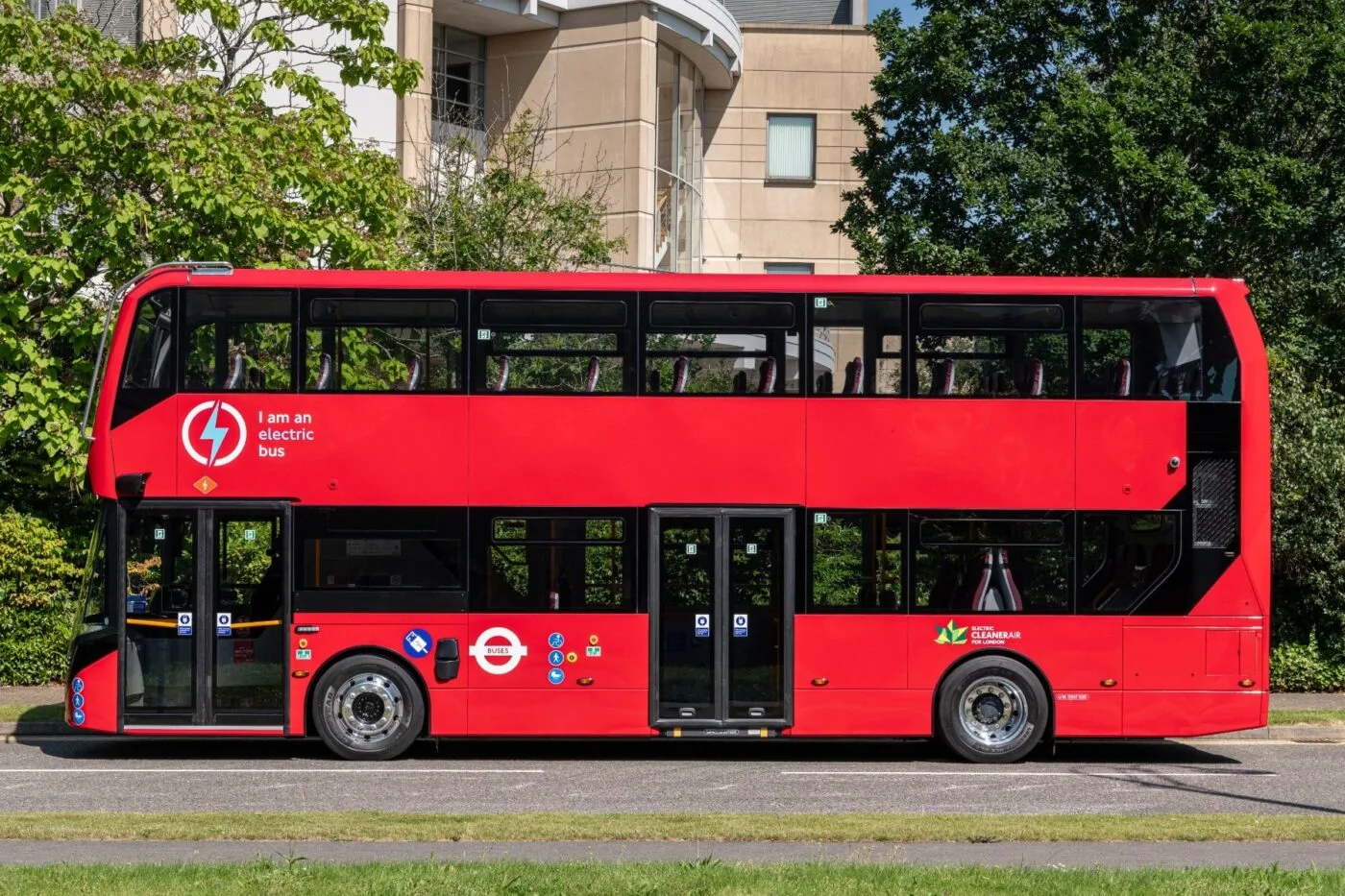 alexander dennis enviro400ev elektrobus electric bus transport for london grossbritannien uk 2024 04 min alexander dennis enviro400ev elektrobus electric bus transport for london grossbritannien uk 2024 04 min