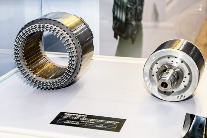 Gac quark electric drive scaled e