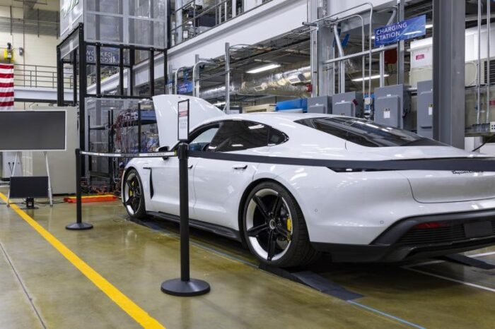 Ornl volkswagen induktives laden porsche taycan