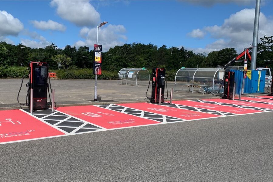 Pogo charging stations lcd uk hpc dc e